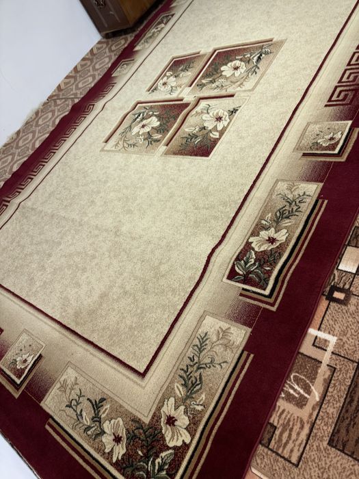 Продам ковер срочно недорого