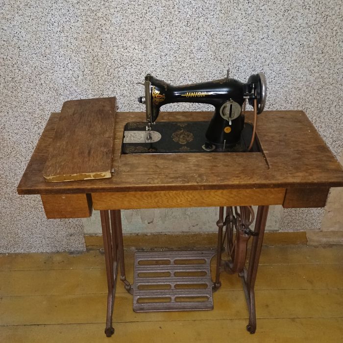Стара шевна машина UNION