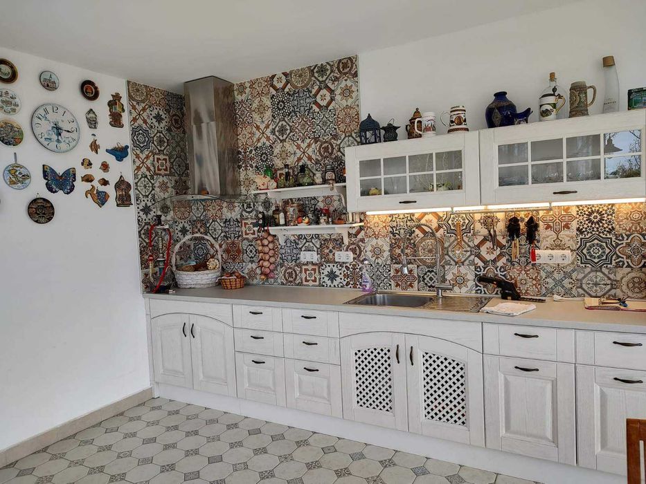 Продава се Къща в Варна, Виница - 509 кв.м за 1160 €/кв.м - Снимка #2