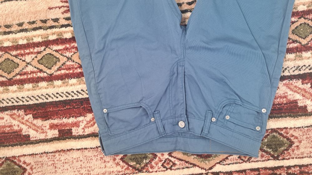 Vand pantaloni stil chino Levis Levi s levi's 501 marimea 32x30