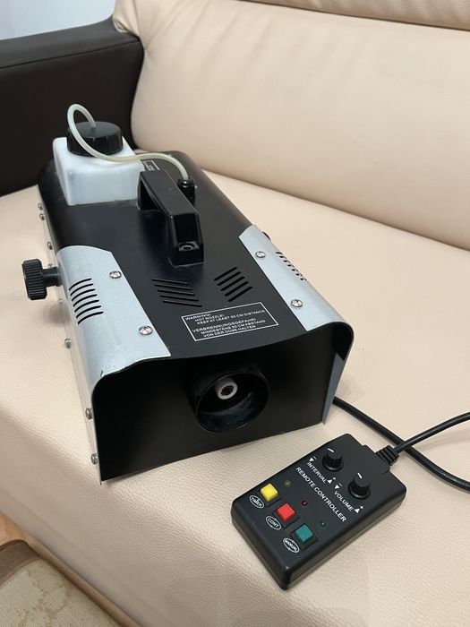 Masina fum (ca noua)