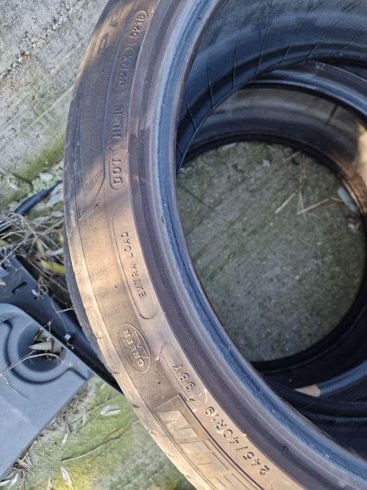 Vand 2 anvelope Michelin 245 40 R19
