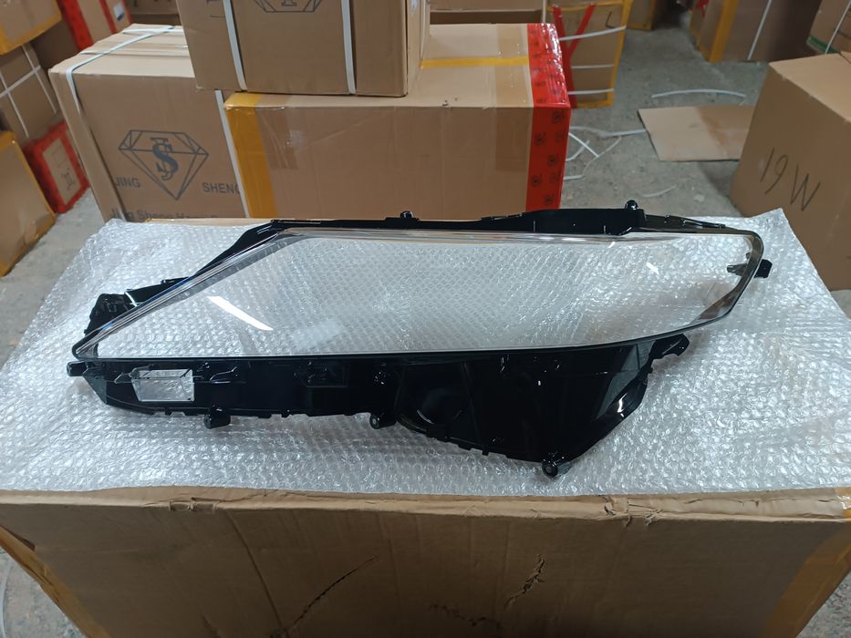 Стекло Фары Тойота Камри 70