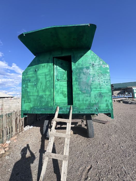 Вагон на колесах