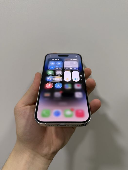 iPhone 14 pro.