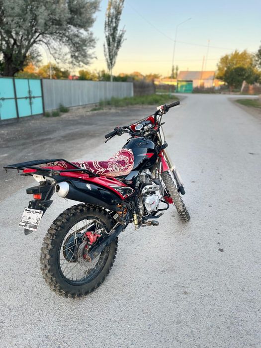 Мотоцикл 300 куб