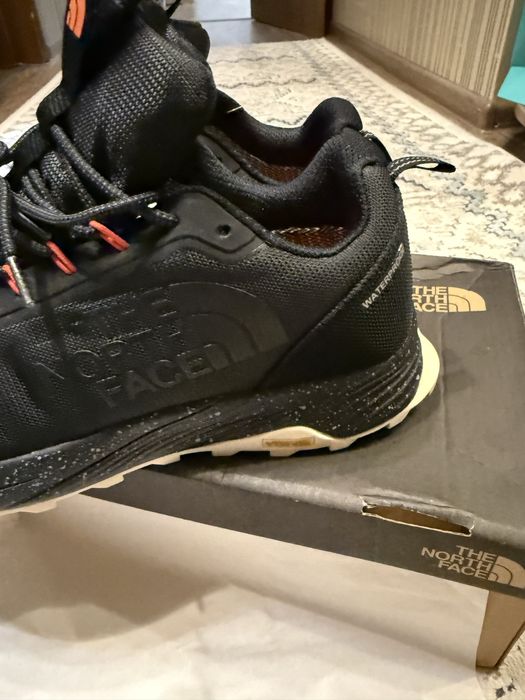 Кросовки The north face новые