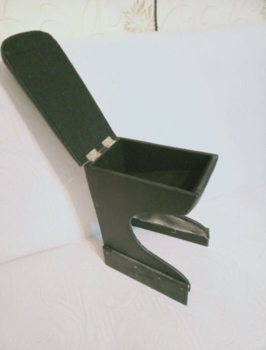 Продам подлокотник универсальный