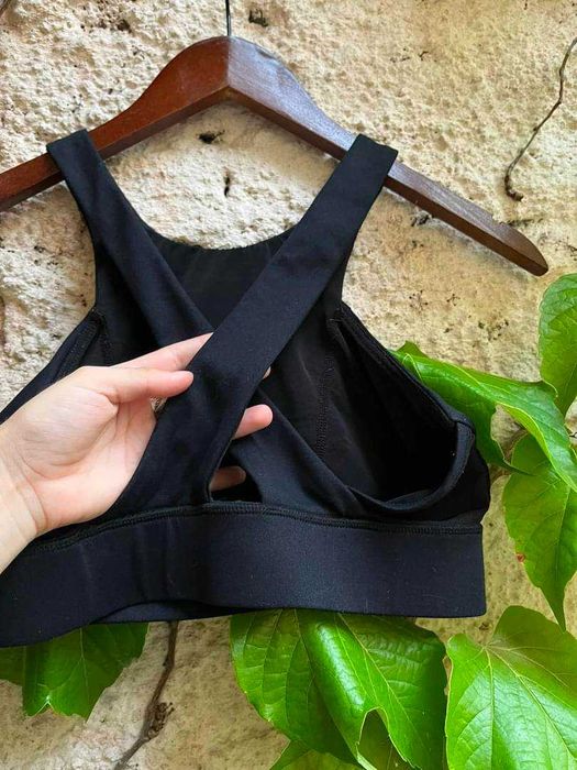 2 bustiere negre XS - S