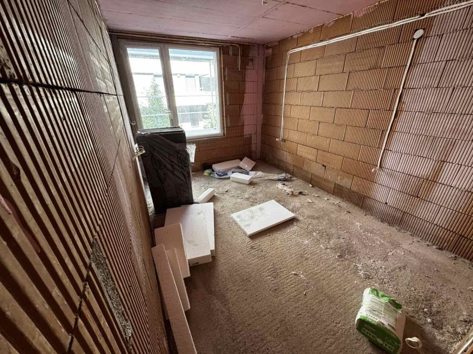 Продава се Тристаен апартамент в София, Красна поляна 2 - 94 кв.м за 1079 €/кв.м - Снимка #4