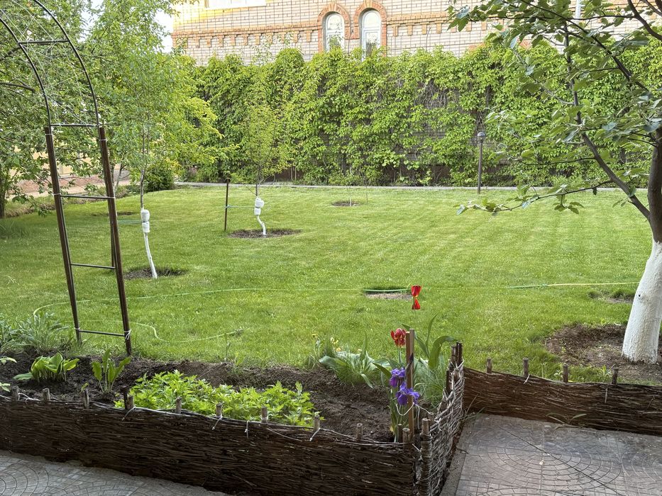 Продам 2 дома на одном участке