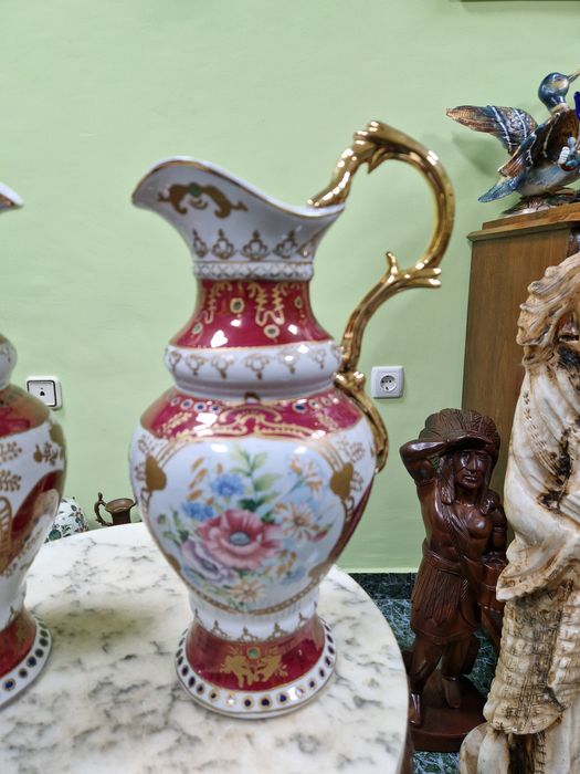 Чифт прекрасни антикварни китайски порцеланови кани
