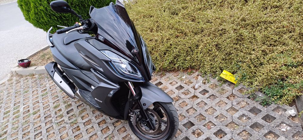 Kymco 300 ,куб 2013г