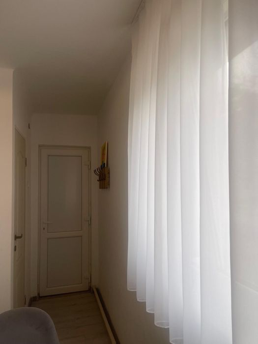 Garsonieră de vânzare-ideală pentru locuință sau birou