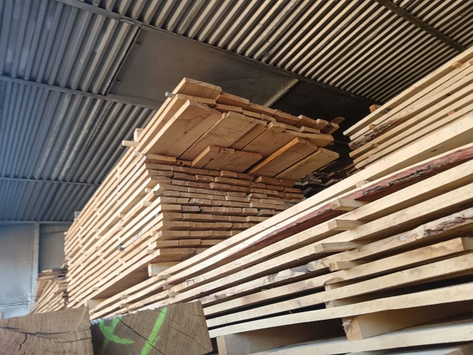 Vand cherestea de stejar tivita si uscata