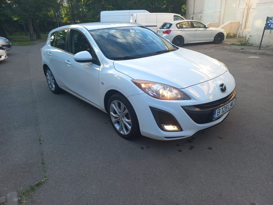 MAZDA 3 2011 — imagine 2
