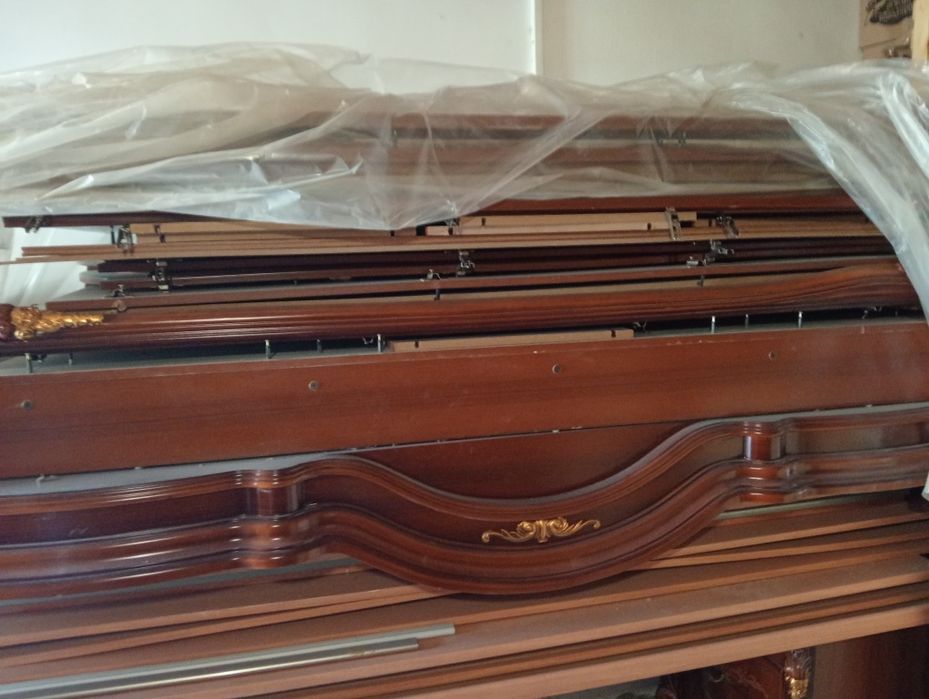 Продаётся спальный гарнитур в отличном состоянии.