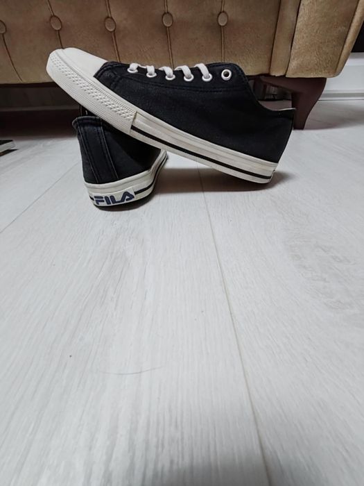 Teniși Fila original