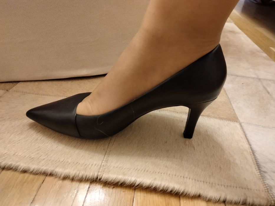 Pantofi de dama din piele naturala măr. 39