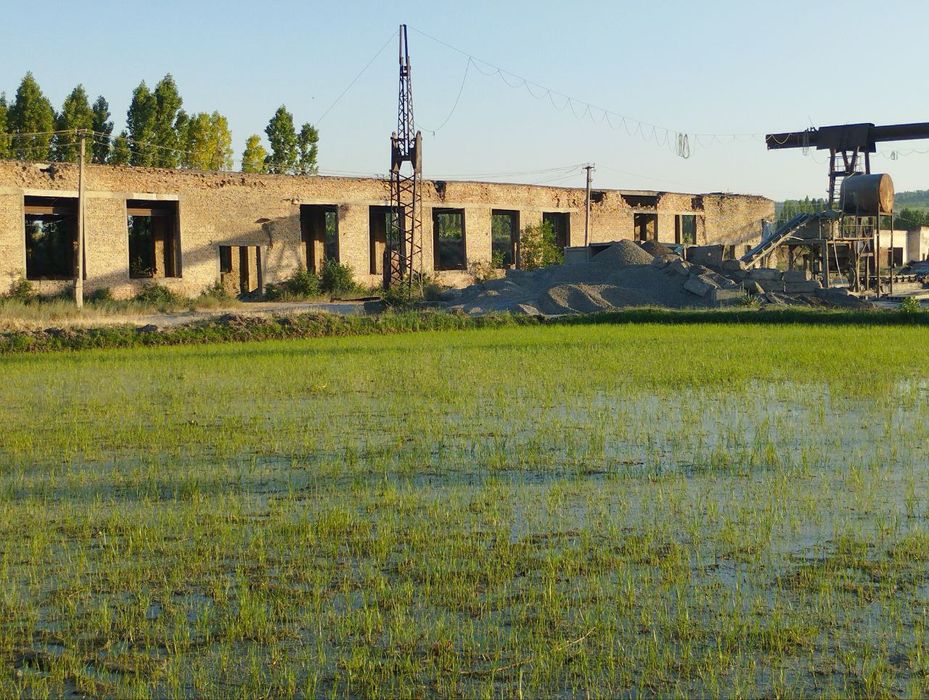 Нотурар Жой Сотилади.