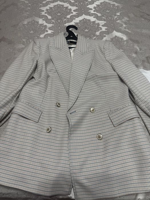 брючный костюм Zara