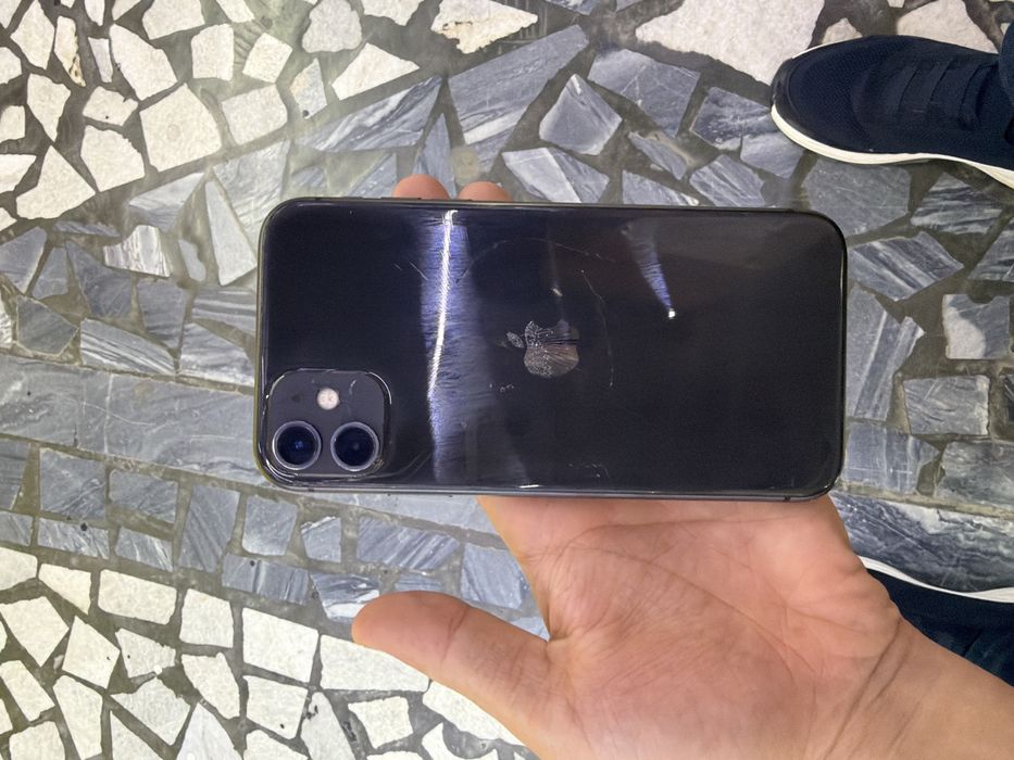 Iphone 11 srochno sotiladi