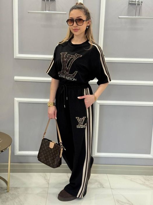 Compleu damă de vânzare