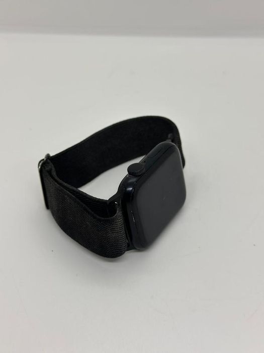 Apple Watch SE, GPS, Carcasa 44mm Space Grey -A-