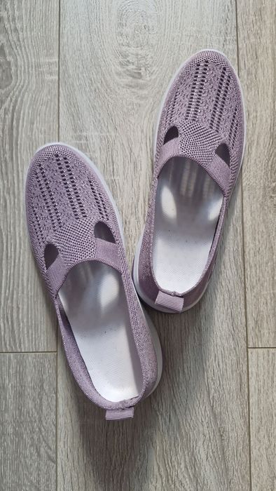 Летние кроссовки. Новые