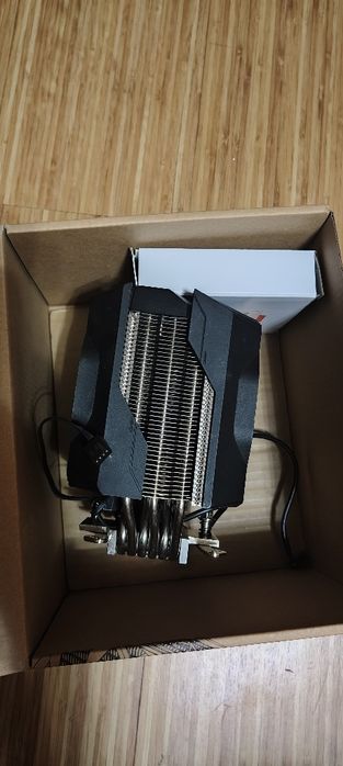 Кулер Gigabyte Aorus ATC800