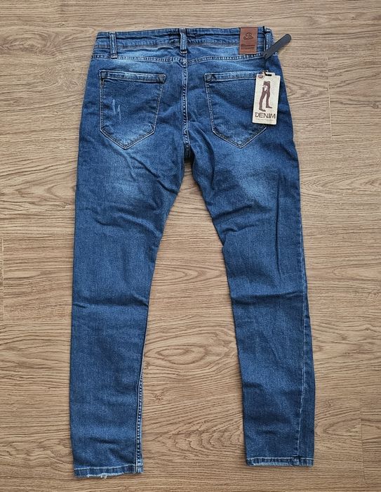 Нови мъжки дънки