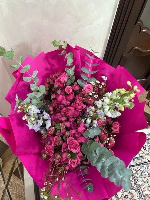 Продается красивый букет цветов