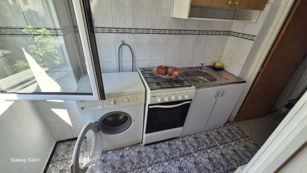 iNCHIRIEZ O Garsoniera ca ACASĂ!