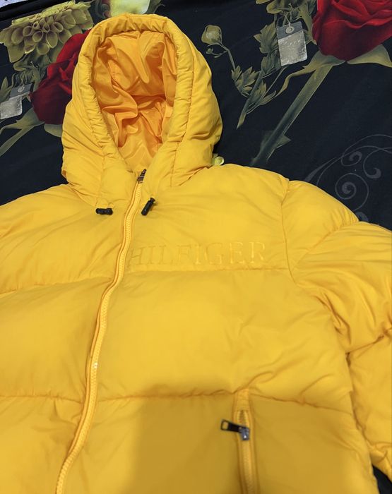 Geacă Tommy Hilfiger Galbenă – Mărimea L