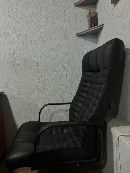 Продам офисное кресло
