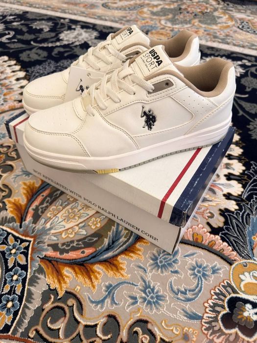 Продается оригинал кроссовки  POLO кроссовки