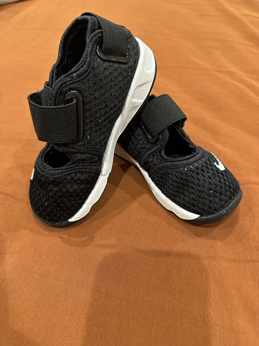 Сандали Nike 25 номер