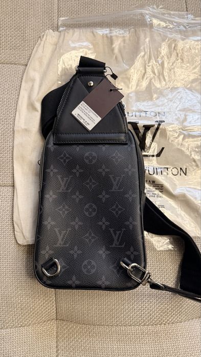 Louis Vuitton Avenue Slingbag PM