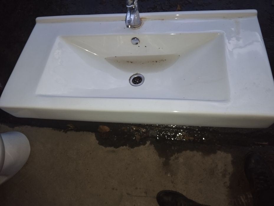 Раковина монолит