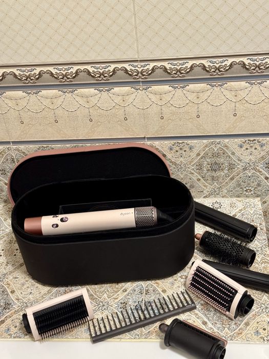 Продам Dyson Airwrap HS05