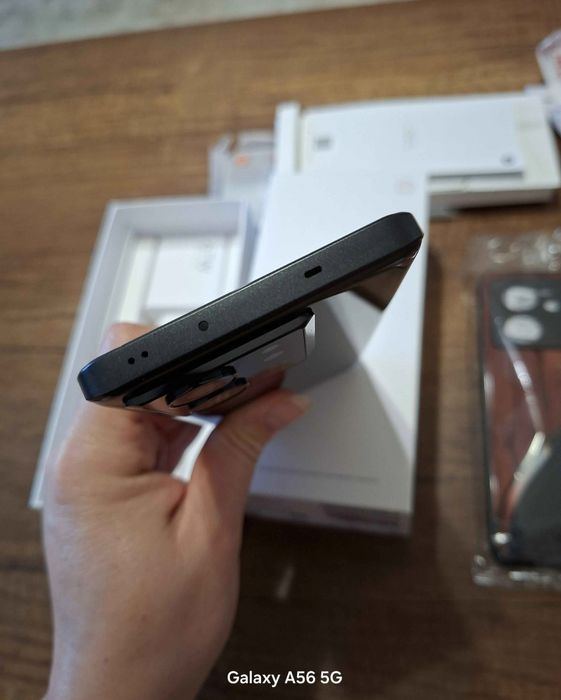 Продава,бартер Xiaomi 13T комплект