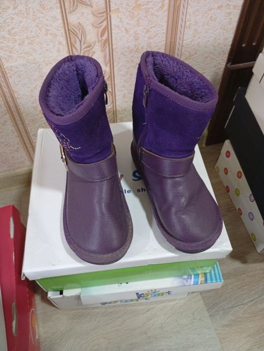 Сапоги с мехом в хорошем состоянии для девочки