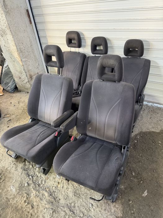 Mazda MPV Мазда МПВ седалки салон