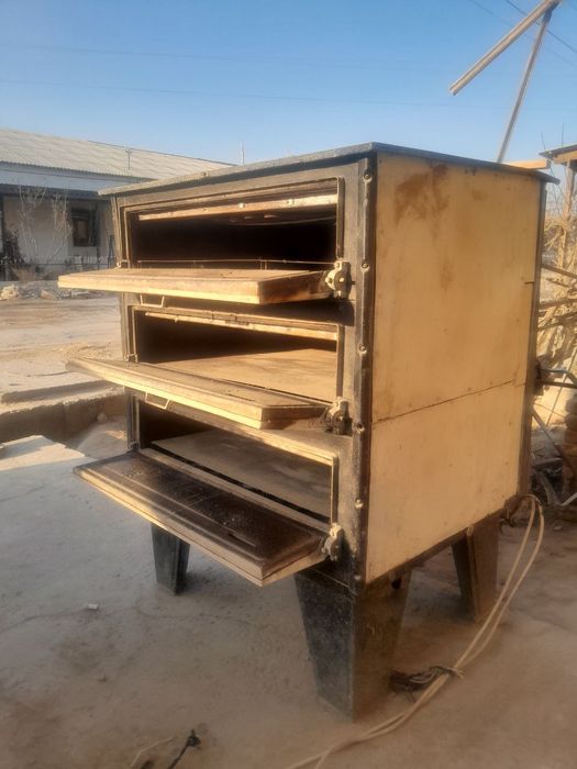 Elekrta pechka sotiladi