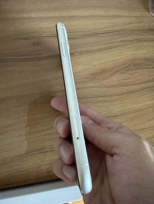 Iphone 11 128GB-перфектно състояние