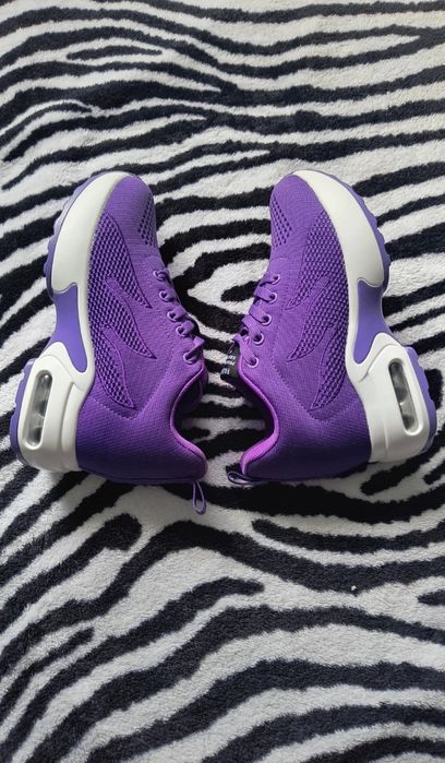 Adidași mov dama