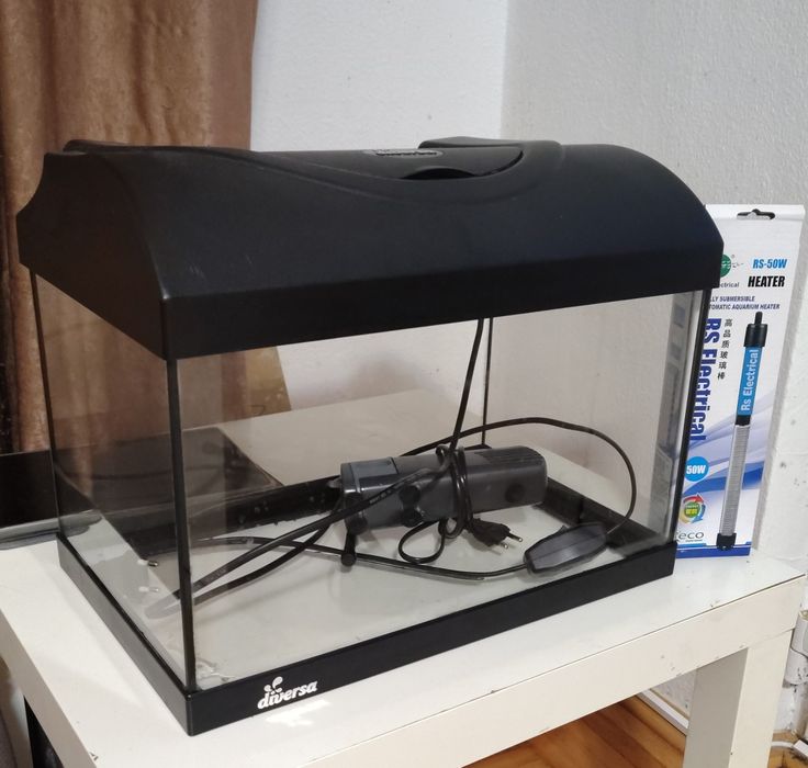 Vand ACVARIU 25 litri