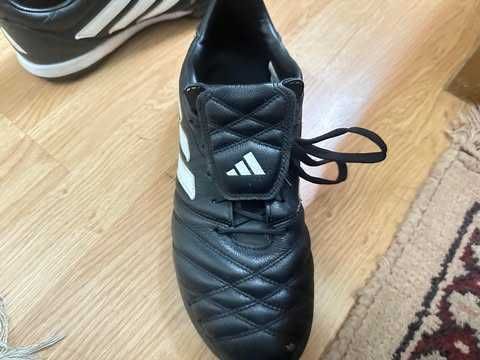 Ghete fotbal teren sintetic adidas gloro marimea 44 folosite de 4 ori