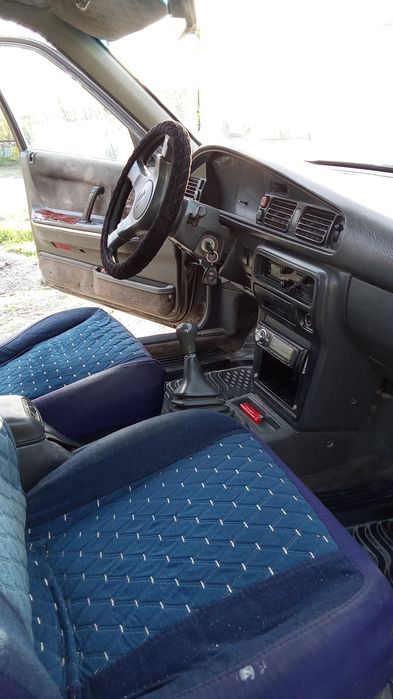 Мазда универсал.