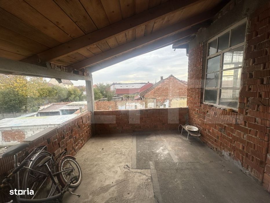 Casa tip P+E, 280 mp utili, zona 14 Mai